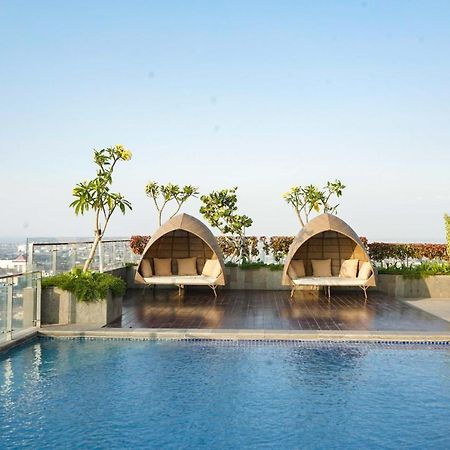 Louis Kienne Hotel Pemuda Семаранг Екстериор снимка