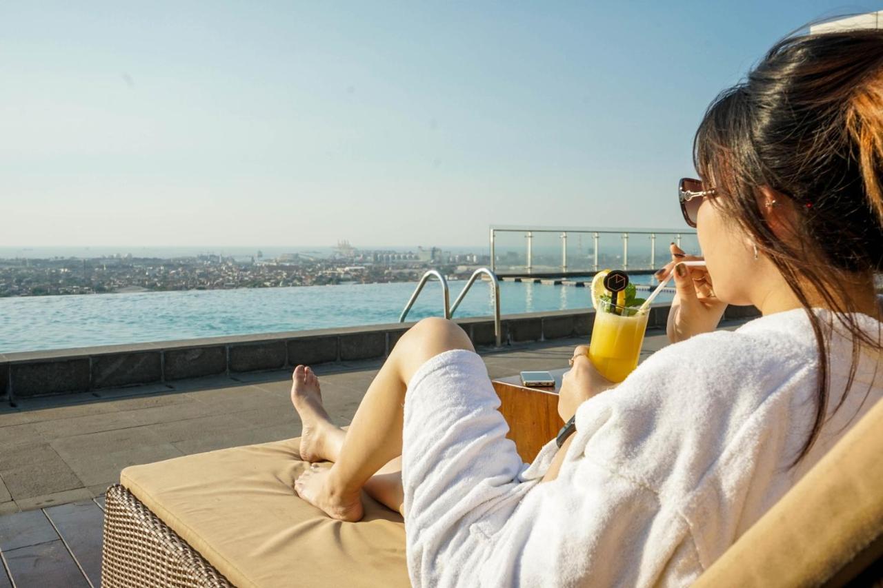 Louis Kienne Hotel Pemuda Семаранг Екстериор снимка