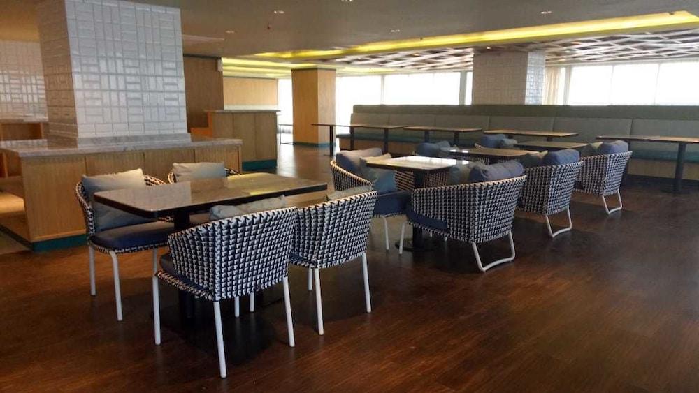 Louis Kienne Hotel Pemuda Семаранг Екстериор снимка