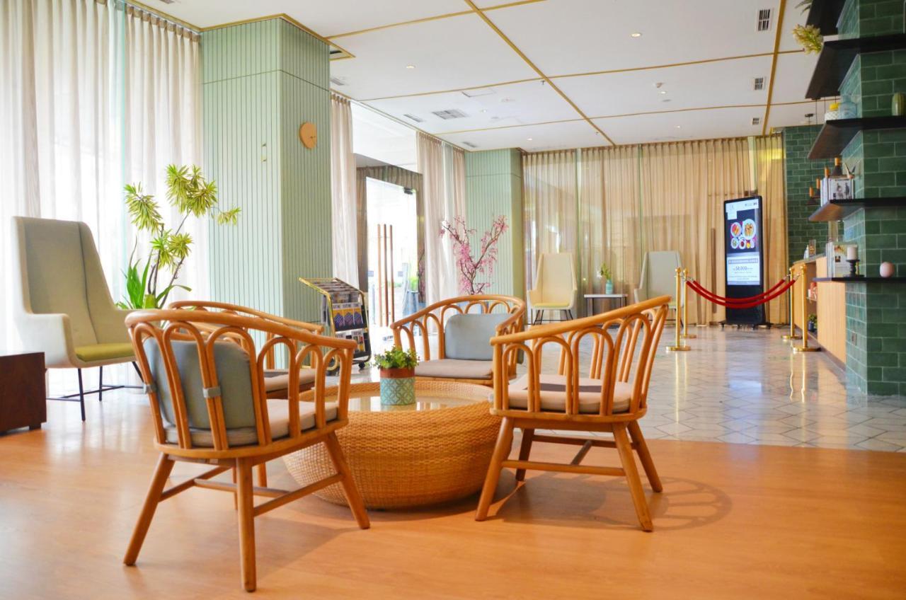 Louis Kienne Hotel Pemuda Семаранг Екстериор снимка
