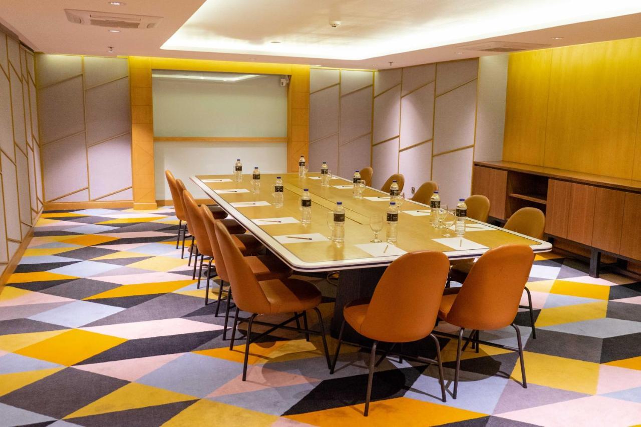Louis Kienne Hotel Pemuda Семаранг Екстериор снимка