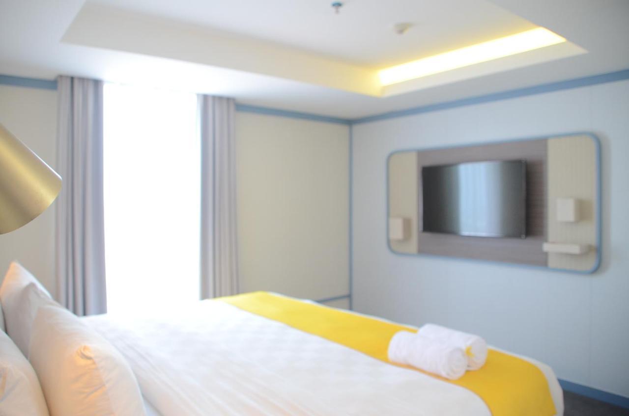 Louis Kienne Hotel Pemuda Семаранг Екстериор снимка
