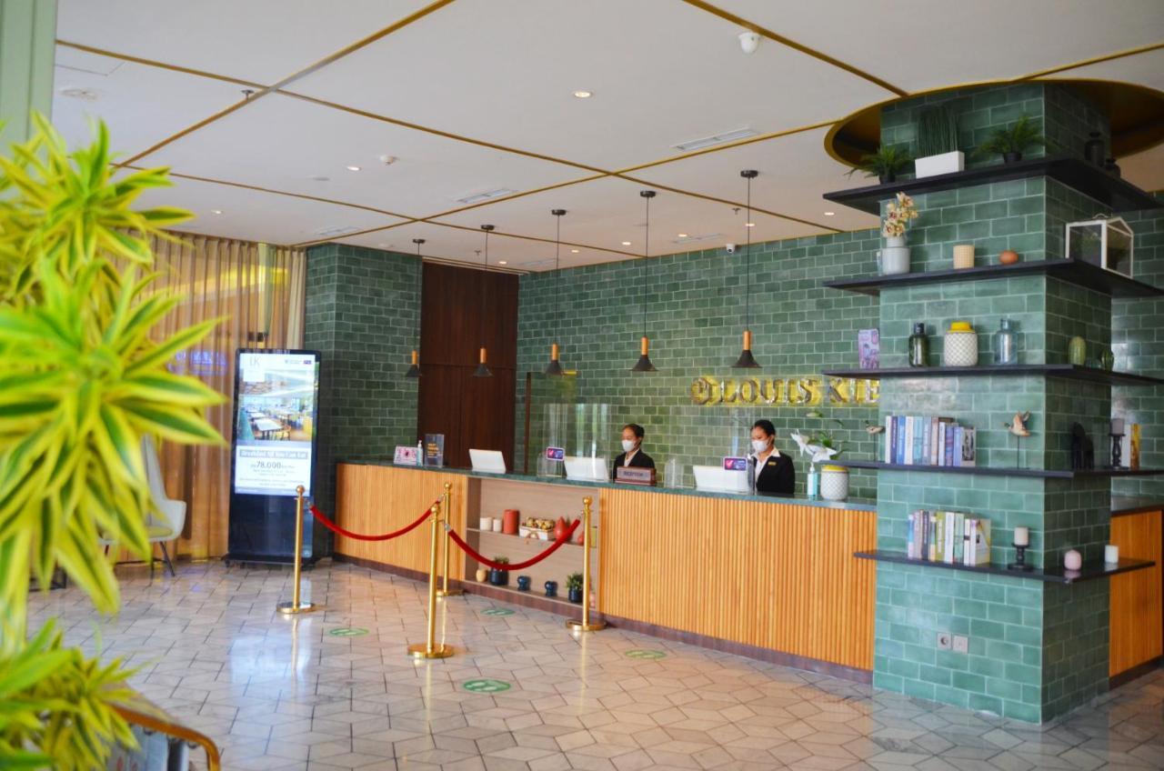 Louis Kienne Hotel Pemuda Семаранг Екстериор снимка