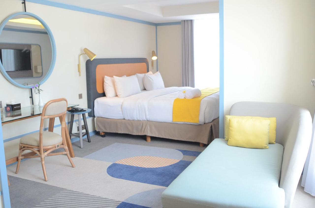 Louis Kienne Hotel Pemuda Семаранг Екстериор снимка